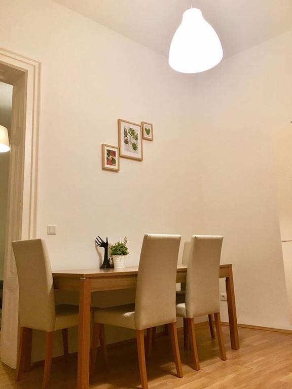 Apartment In Stephansplatz Viena Exterior foto